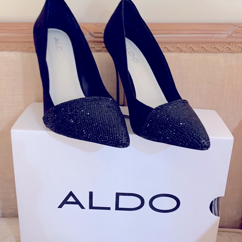 Aldo black sequin pump